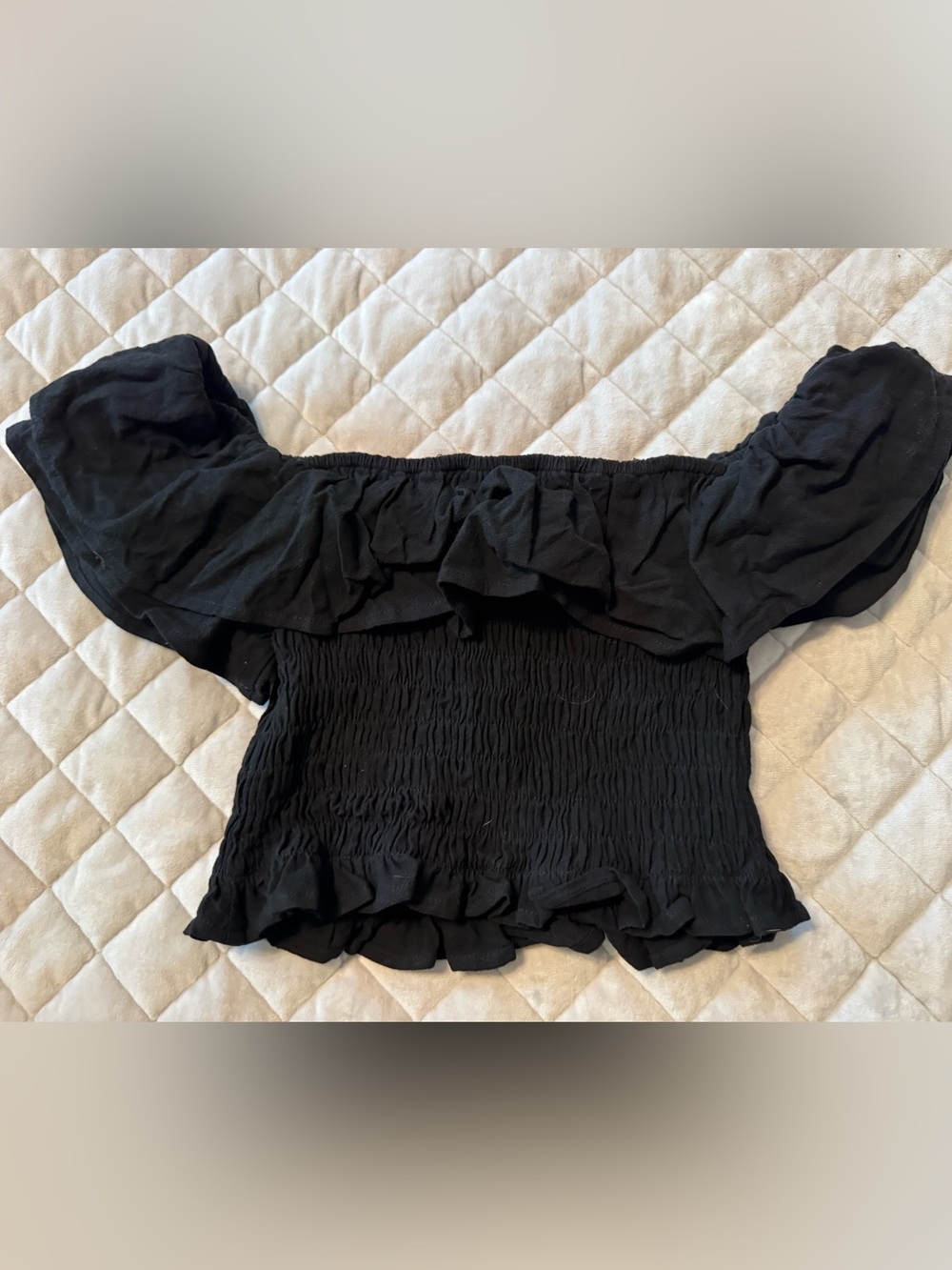 SHEIN Black Off-Shoulder Ruffle Smocked Crop Top